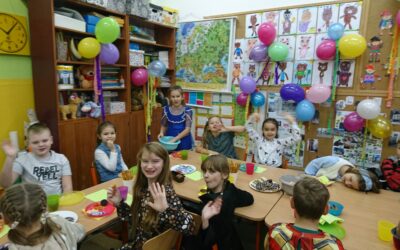 ANDRZEJKOWE WRÓŻBY I ZABAWY W KLASIE 2 A 👠👟🎉🍩💃🕺