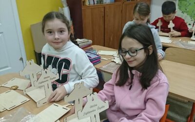 KLASA 2A PAMIĘTA O PTASZKACH W ZIMIE