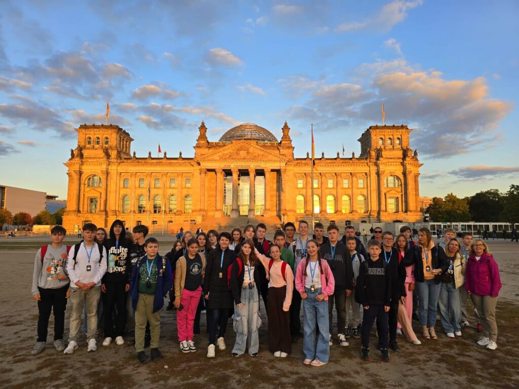 WhatsApp Image 2025-10-05 at 17.15.44 (2)