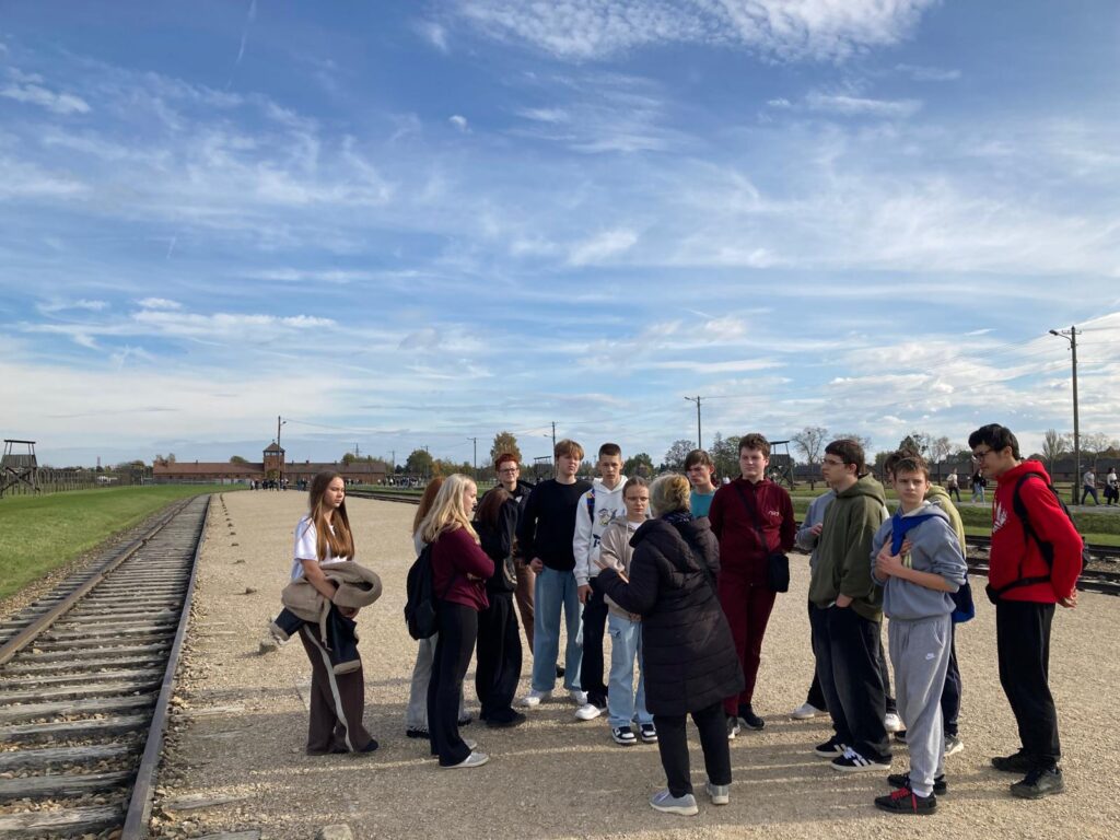 WhatsApp Image 2025-10-22 at 17.32.29