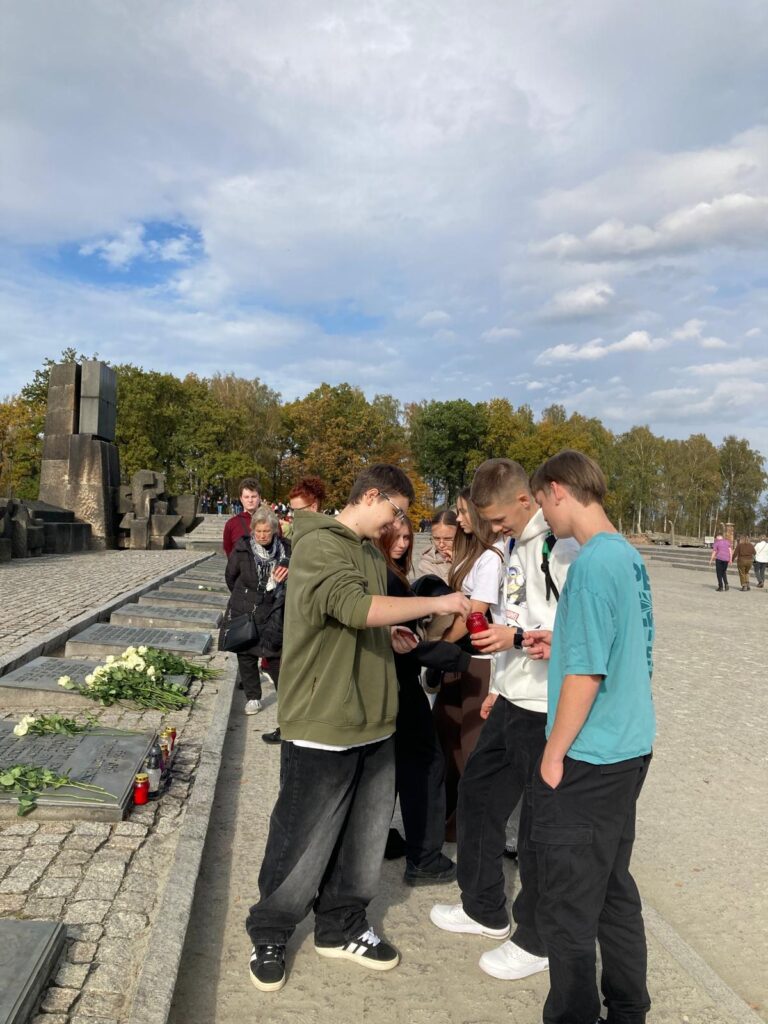 WhatsApp Image 2025-10-22 at 17.32.51