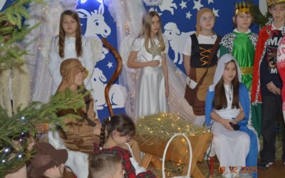 JASEŁKA W WYKONANIU KLASY 4A POD KIERUNKIEM I OPIEKĄ WYCHOWAWCZYNI PANI EDYTY RUSNAK – grudzień 2025